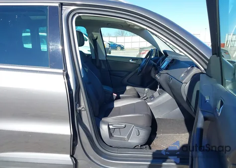 2016 Volkswagen Tiguan Se из США, поврежденный, VIN WVGAV7AX8GW590493